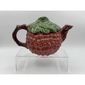 Vintage Berry/Grape Teapot Jay Willfred Andrea Sadek Portugal, Pre-owned